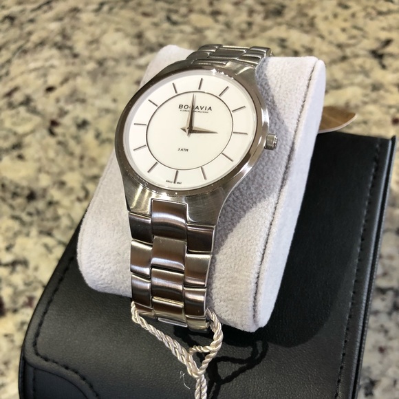 Bogavia Wristwatch - Picture 2 of 4